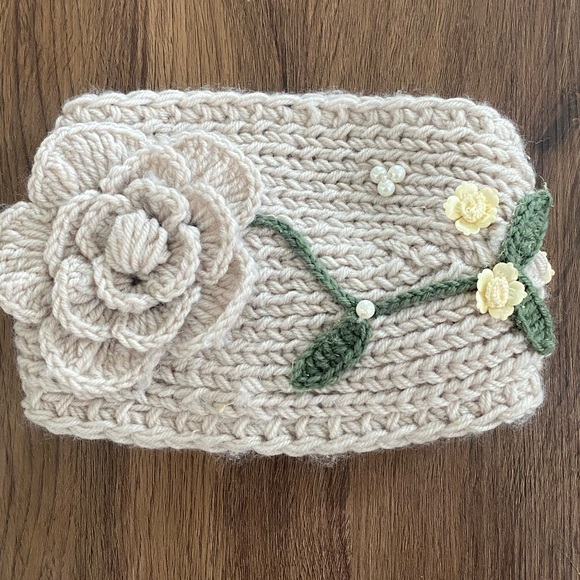Accessories - Chunky Knit Headband in Cream with Knit Flowers and Button Enclosure